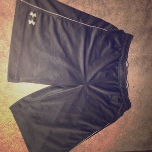 Under Armour shorts size Medium